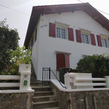 Chambres D'Hotes "Hor Dago" Pres De La Gare D'Hendaye Avec Le Petit-Dejeuner Exterior photo