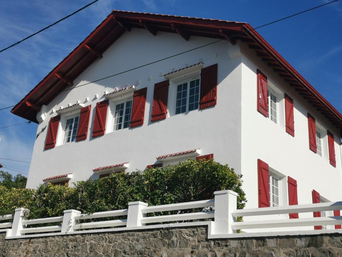Chambres D'Hotes "Hor Dago" Pres De La Gare D'Hendaye Avec Le Petit-Dejeuner Exterior photo