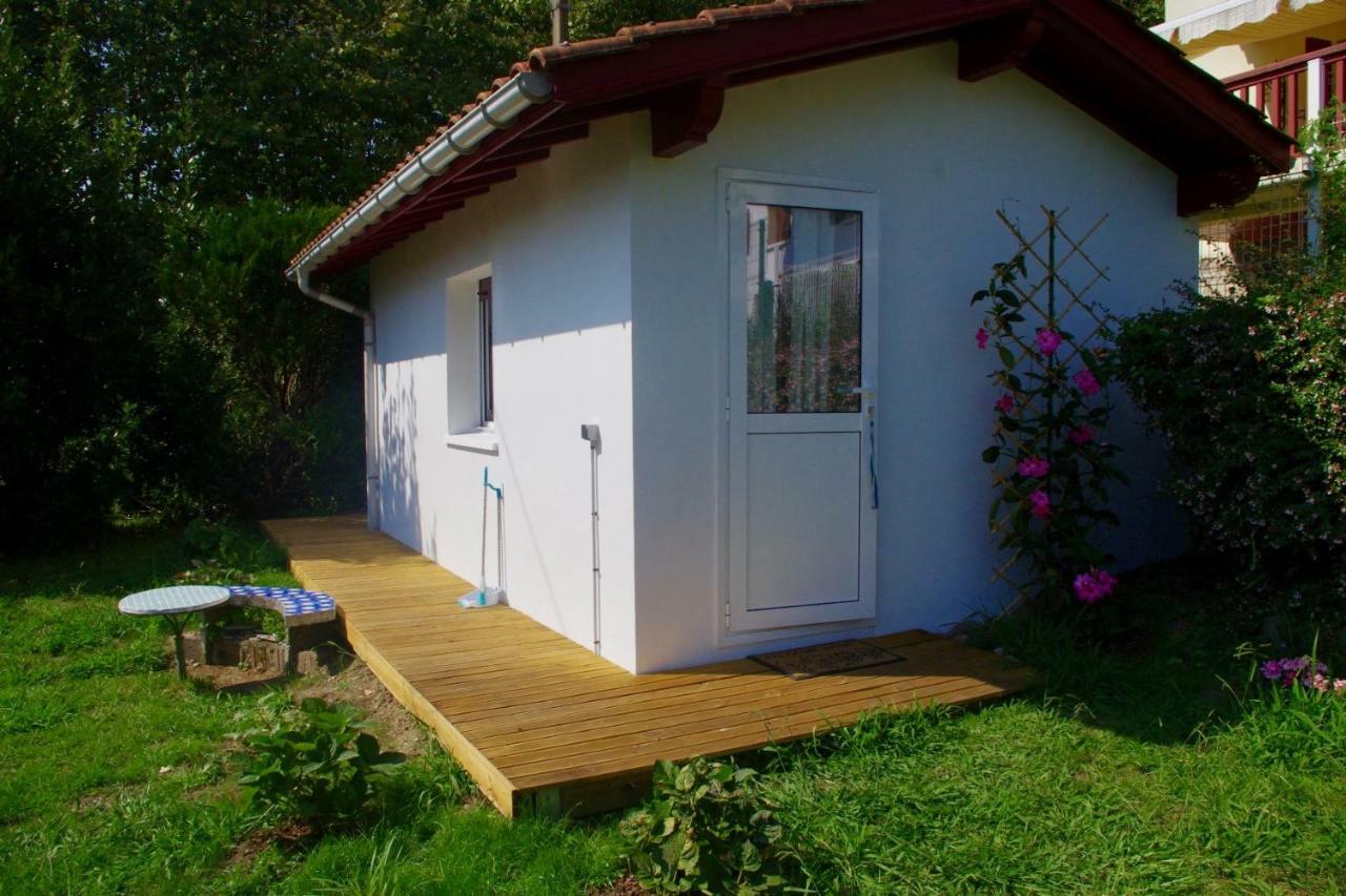 Chambres D'Hotes "Hor Dago" Pres De La Gare D'Hendaye Avec Le Petit-Dejeuner Exterior photo